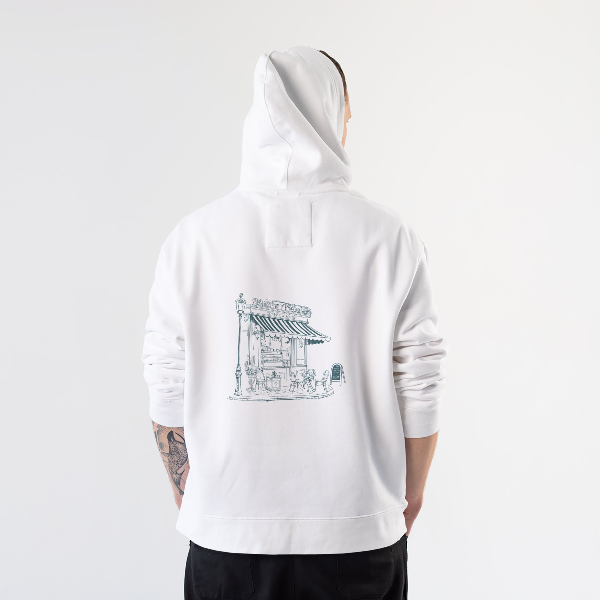 Café de Paris Hoodie – Beyaz – model üzerinde arka görünüm