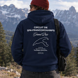 Spa-Francorchamps Grand Prix Hoodie – Lacivert – model üzerinde arka görünüm