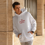 Tell Your Boobs Hoodie – Beyaz – model üzerinde ön görünüm