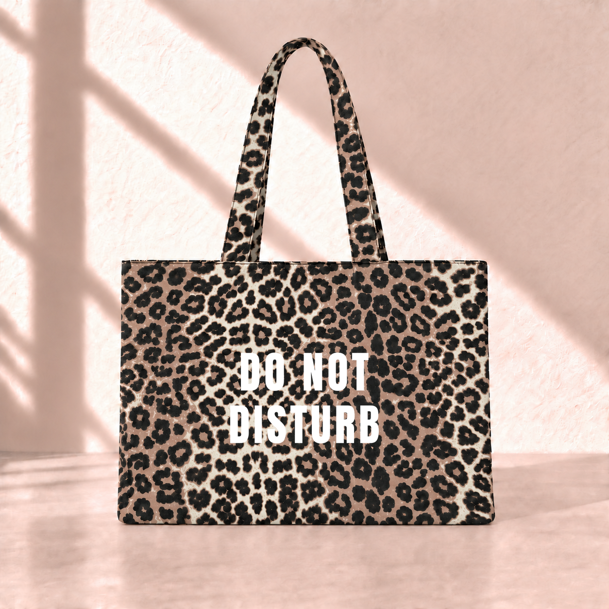 Do Not Disturb Leopard Tote Bag saf beyaz yazı