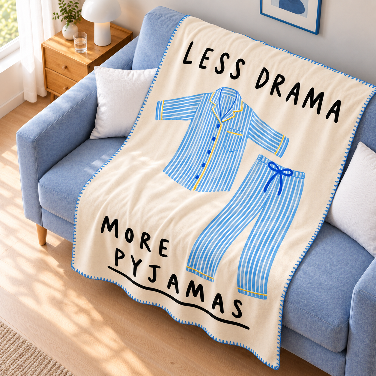 Less Drama More Pyjamas Polar TV Battaniyesi — Çapraz görünüm