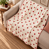 Little Red Hearts Polar TV Battaniyesi — Çapraz görünüm