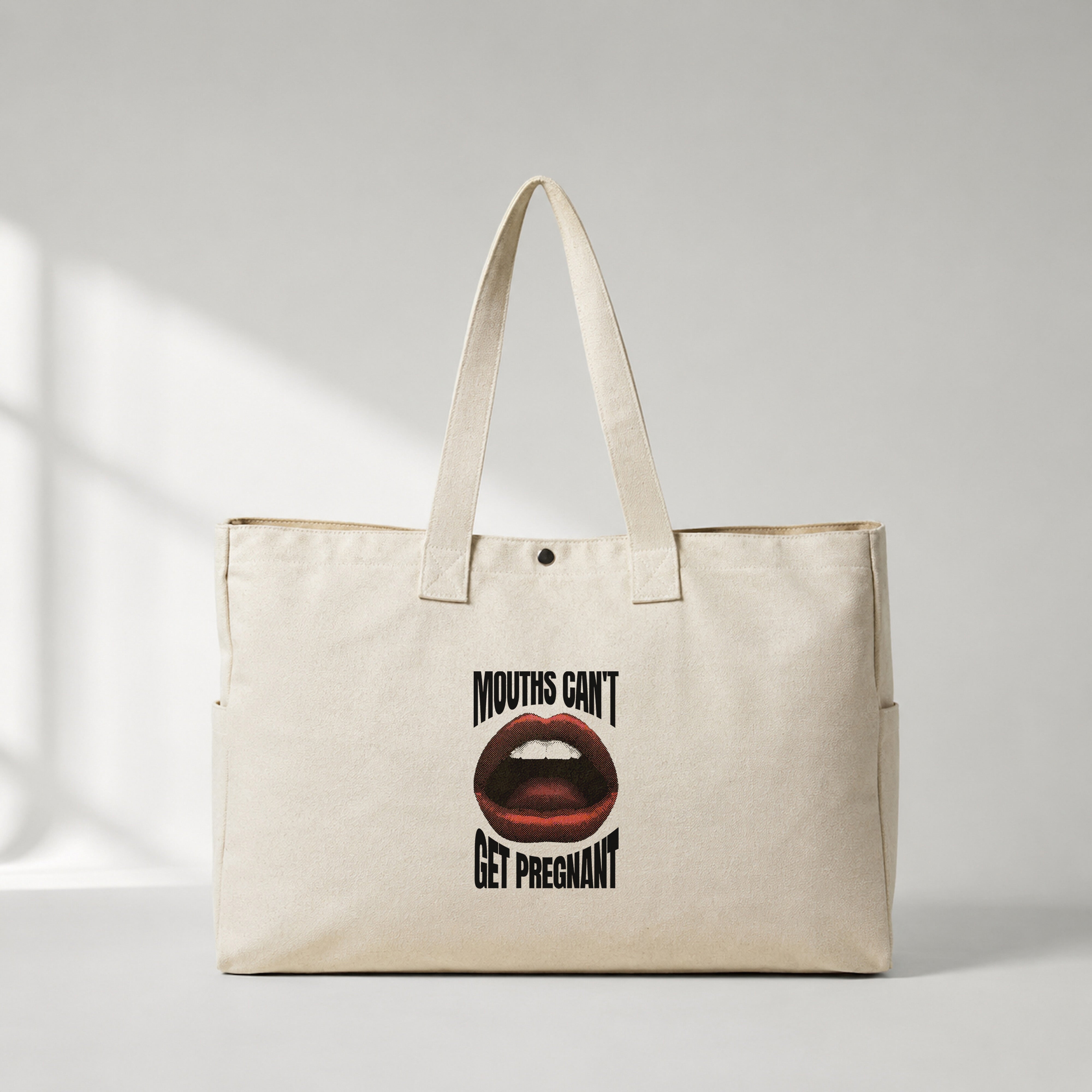 Mouths Can't Get Pregnant Daily Tote Bag – ön görünüm