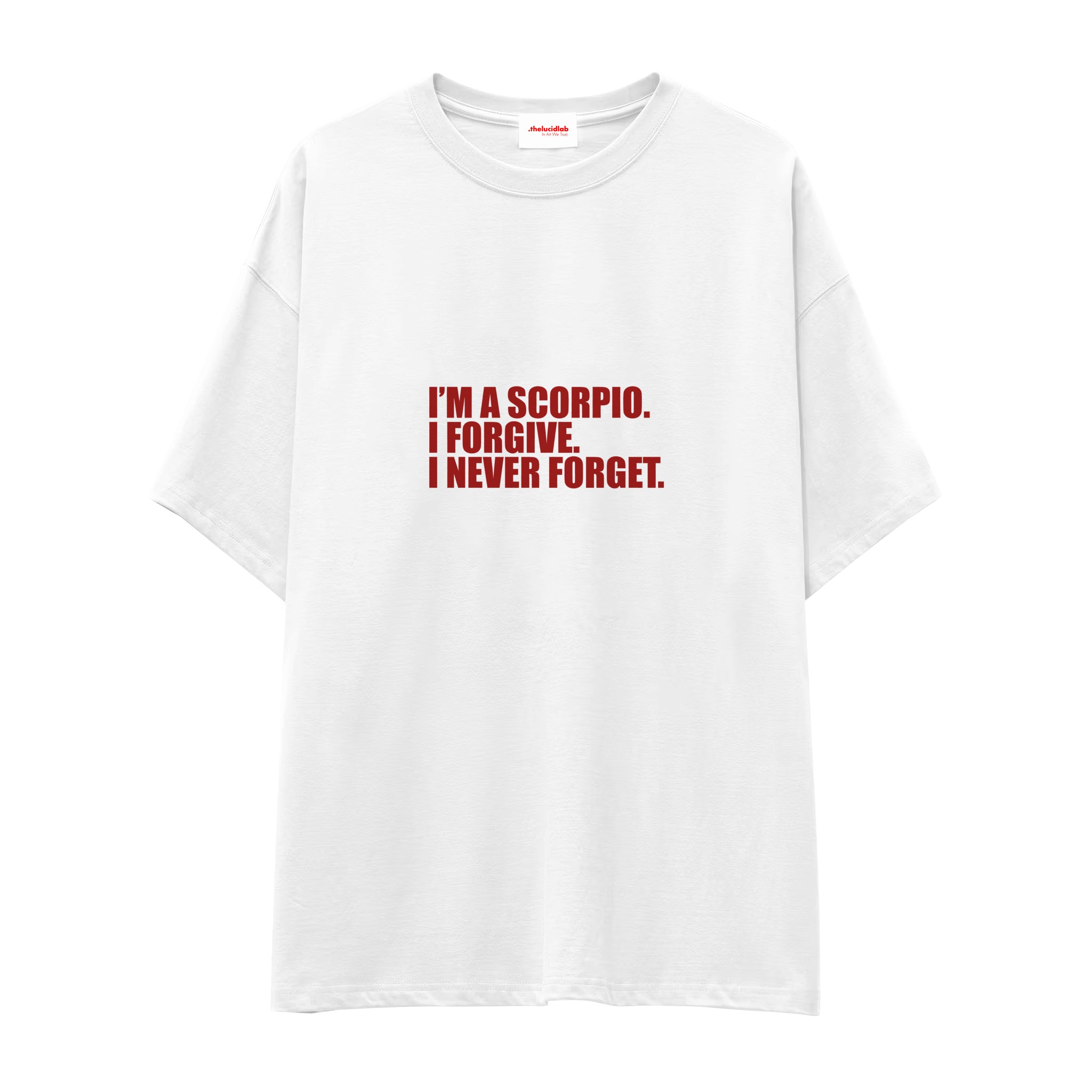 I’m a Scorpio Oversize Tişört — Beyaz — Ön baskı