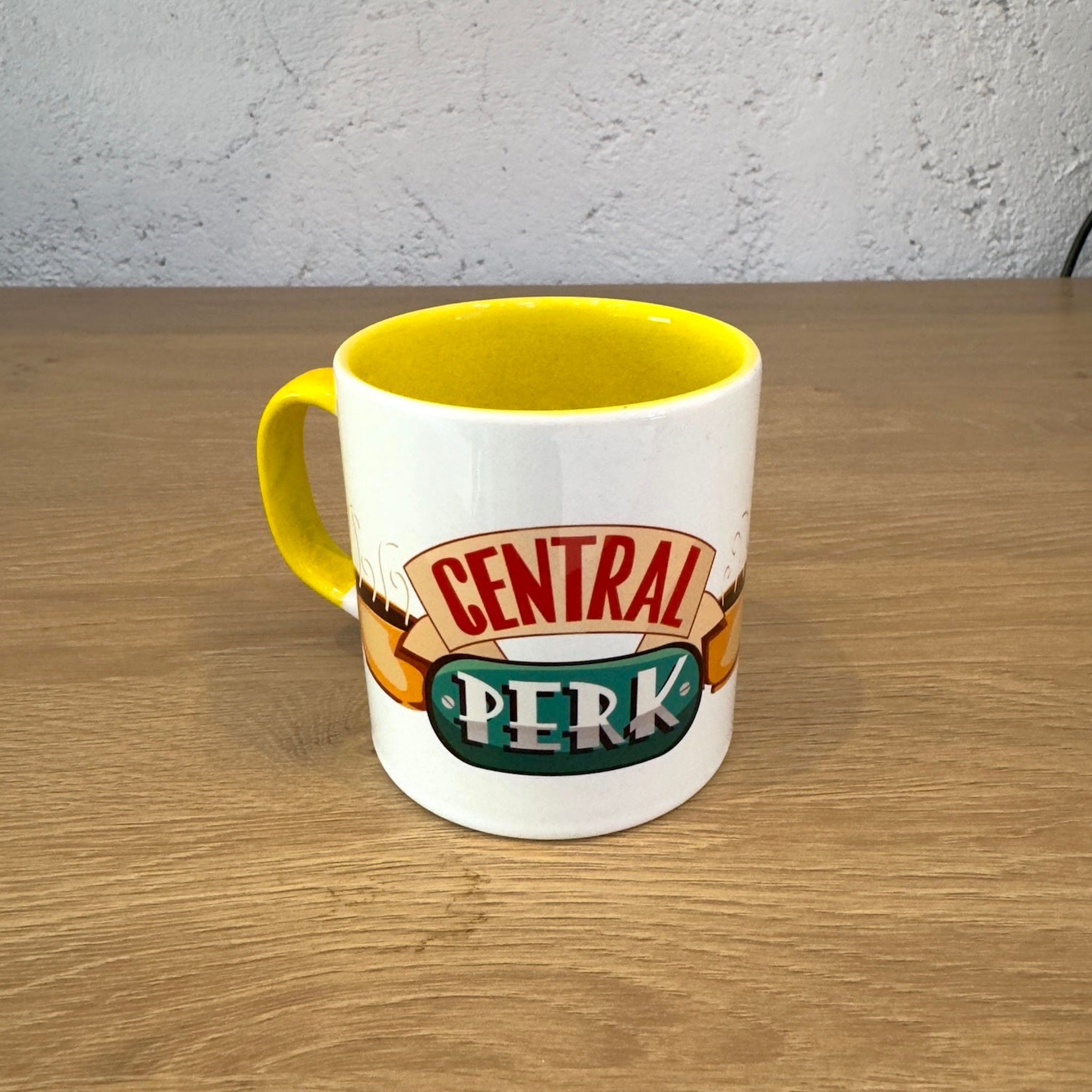 Central Perk / Friends Sarı Kulplu Bardak