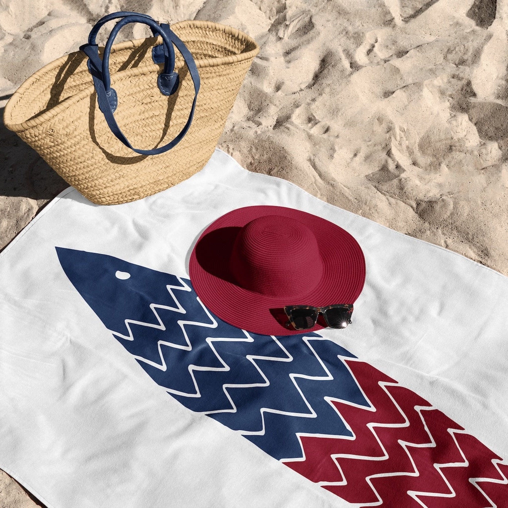 Burgundy & Blue a Fish - Balıklı Plaj Havlusu