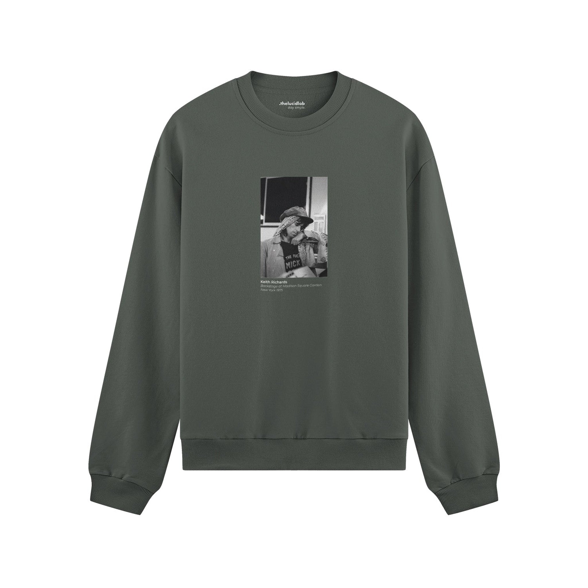 Keith Richards backstage at Madison Square Garden New York 1975 Oversize Sweatshirt