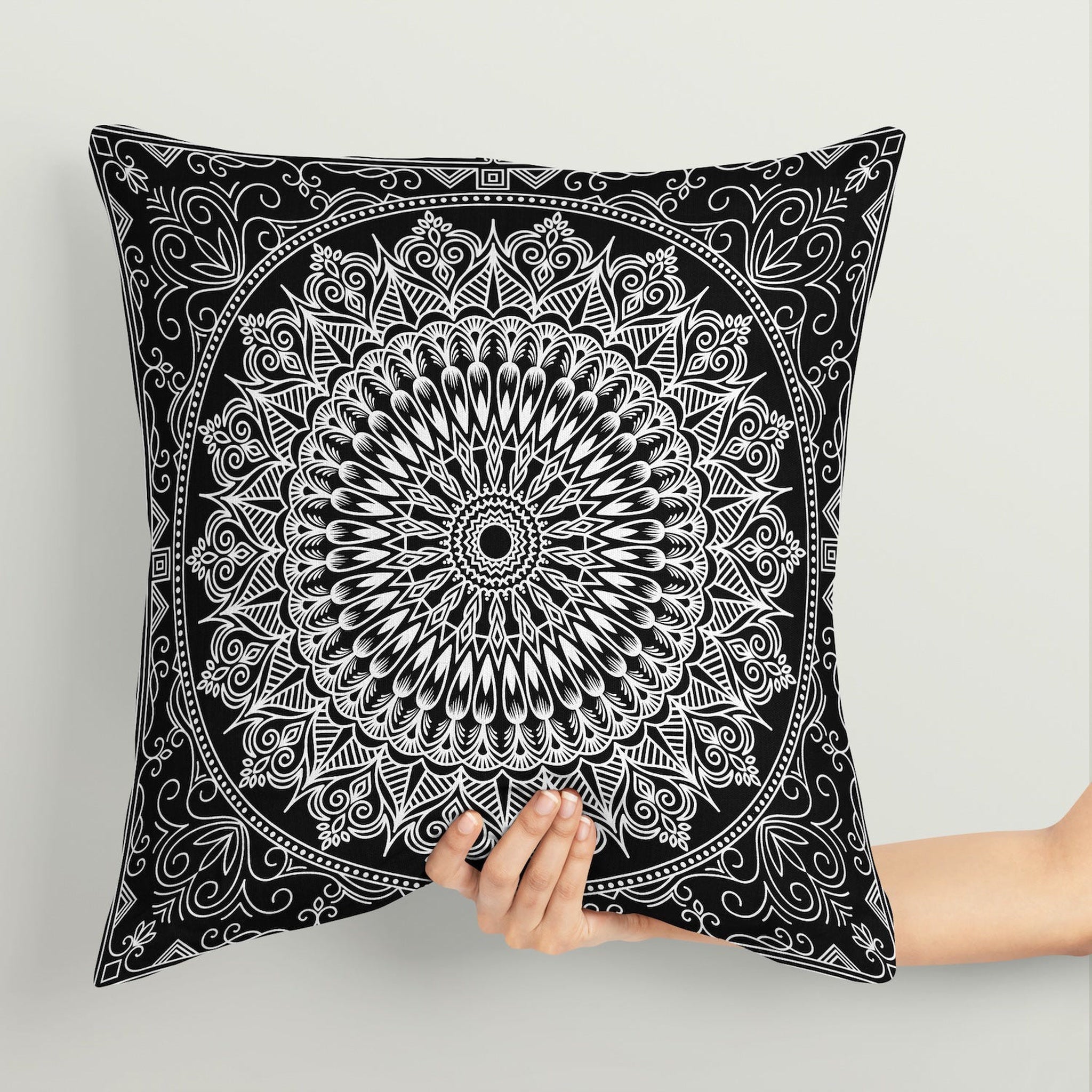 Black Bohemian Mandala Çift Taraflı Kırlent Kılıfı 2 Adet