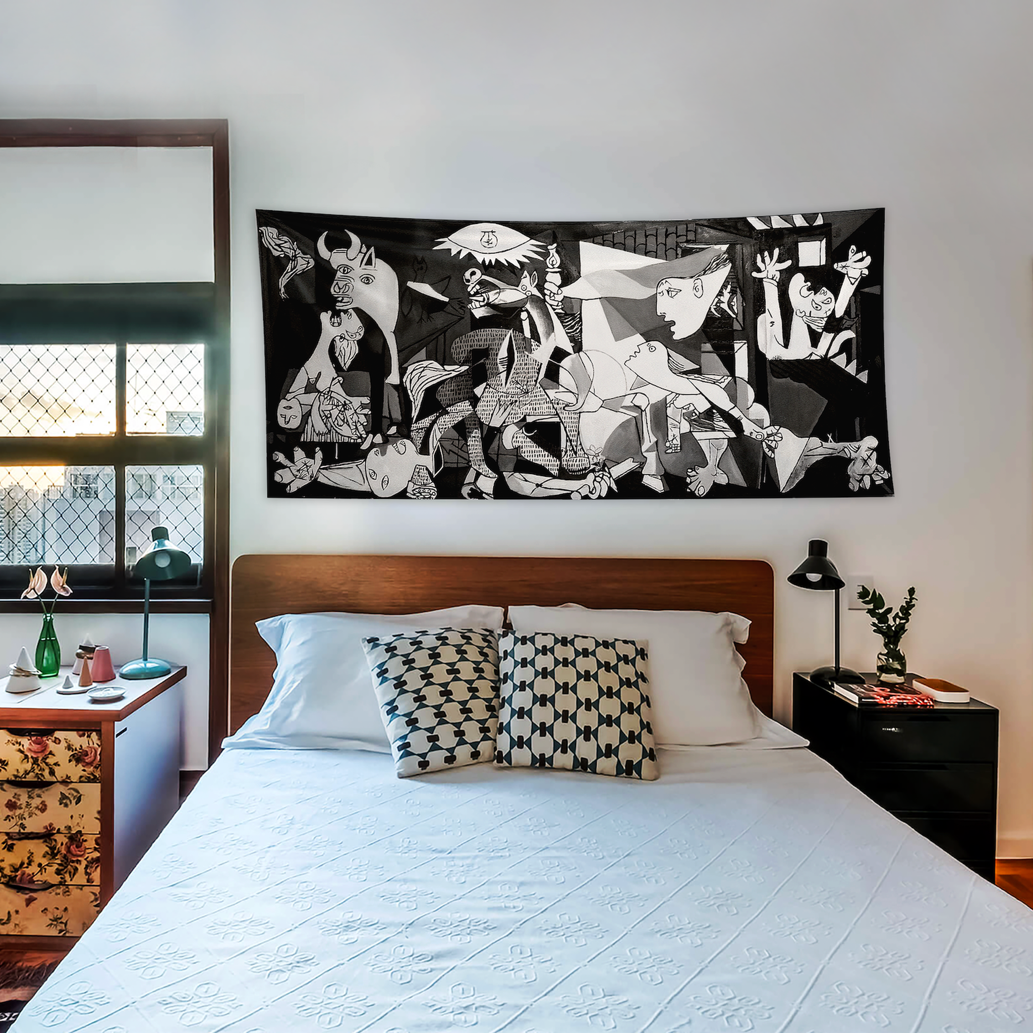 Guernica Duvar Örtüsü