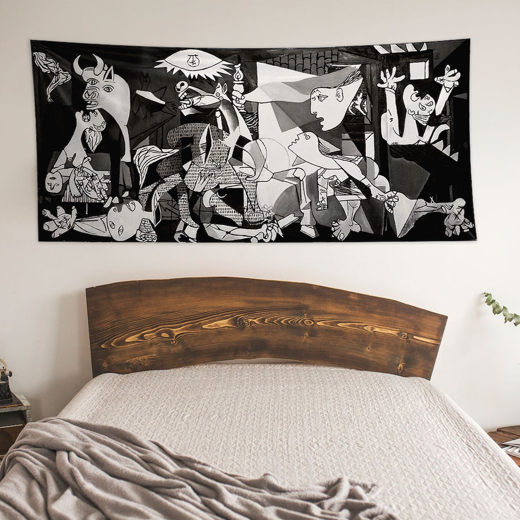 Guernica Duvar Örtüsü