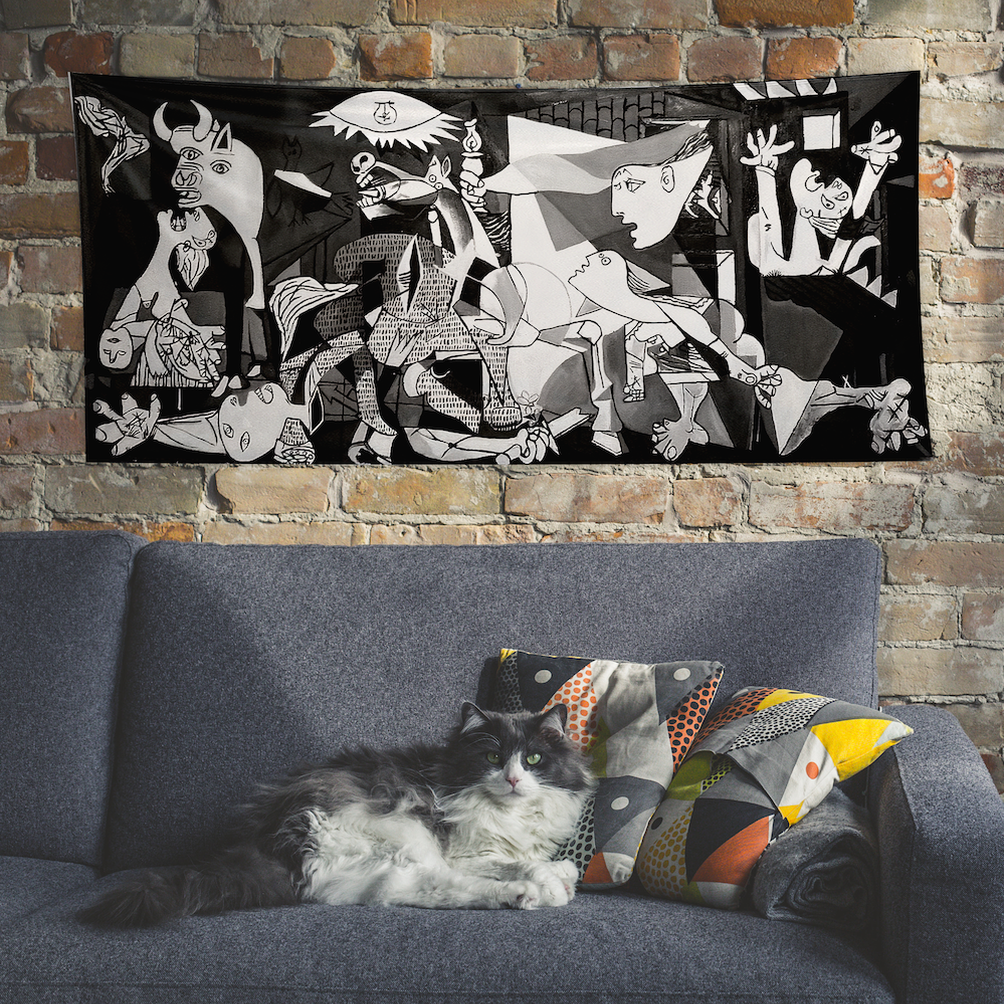 Guernica Duvar Örtüsü