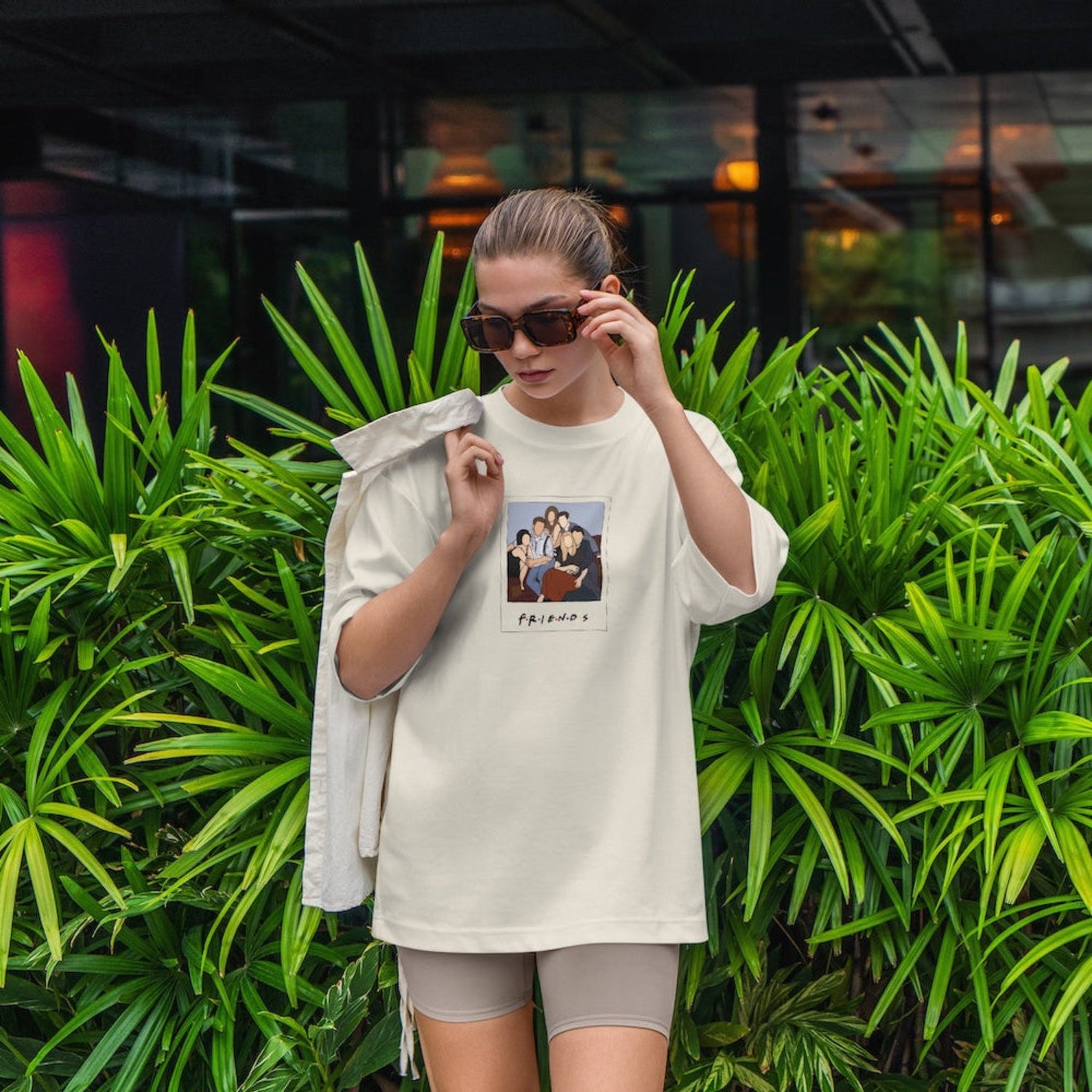 Friends Silüetli Oversize Tişört