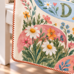 Playful Path Polar Bebek Battaniyesi — Kenar ve dikiş detayı