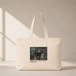 Interior of a Collector's Gallery of Paintings and Objets d'Art Club Tote Bag – kanvas çanta ön görünüm