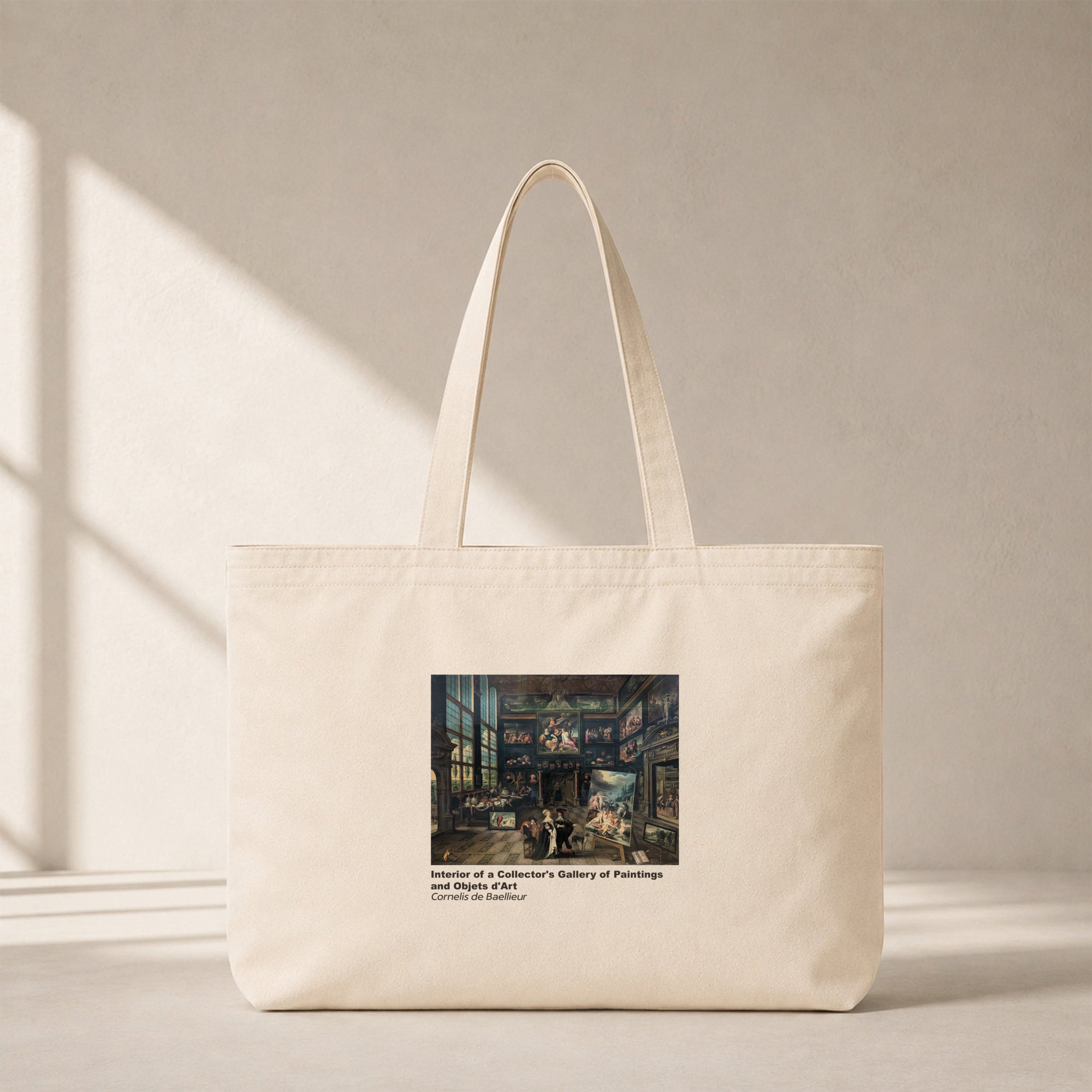 Interior of a Collector's Gallery of Paintings and Objets d'Art Club Tote Bag – kanvas çanta ön görünüm