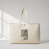 The Sleep of Reason Produces Monsters Daily Tote Bag – kanvas çanta ön görünüm