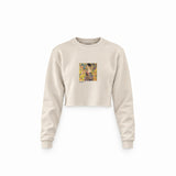 Lady with a Fan Crop Sweatshirt – Krem