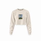 Woman with a Parasol Crop Sweatshirt – Krem