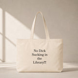 The Library Club Tote Bag – ön görünüm